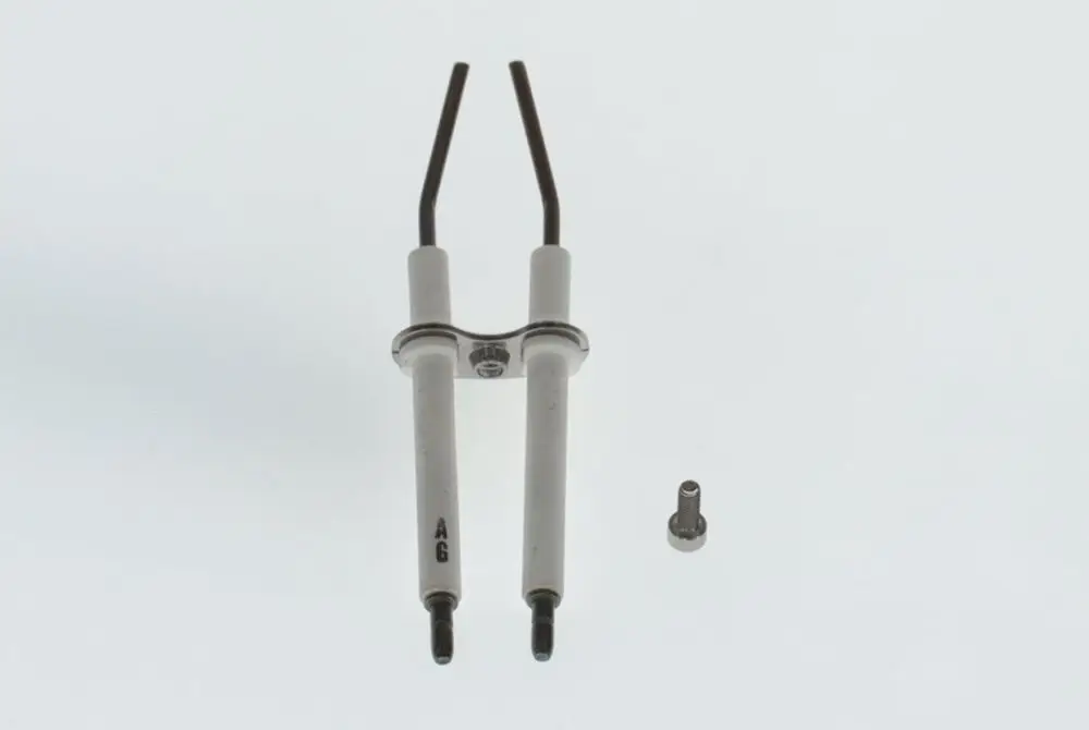 BOSCH Zündelektrode mit zwei Kontaktstiften und einer kleinen Schraube, auf hellem Hintergrund positioniert.